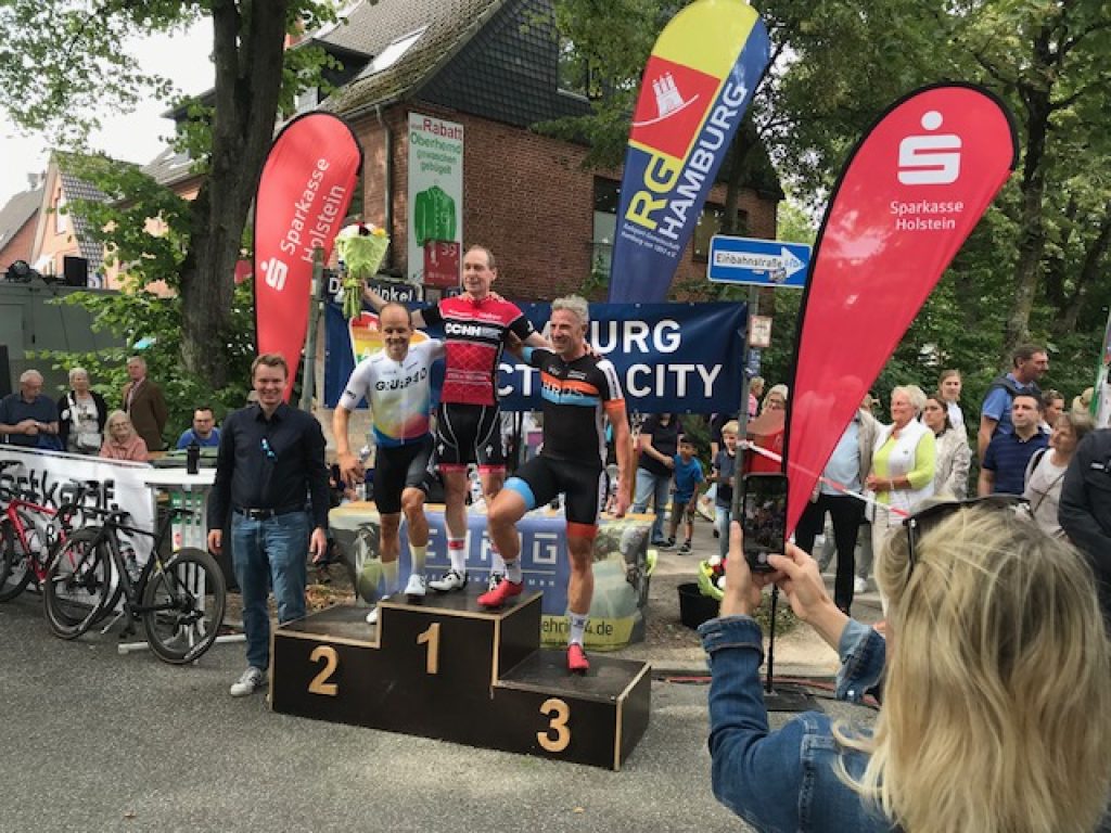 Christian Hamburg (RG Hamburg, Team VonHacht-Masters), Matthias Sterly (RC Bergedorf), Ralf Schöllhammer (VC Vegesack)